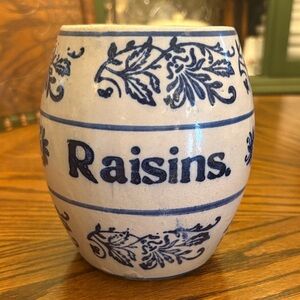 Vintage A.E. Hull stoneware "Raisins" crock- No lid